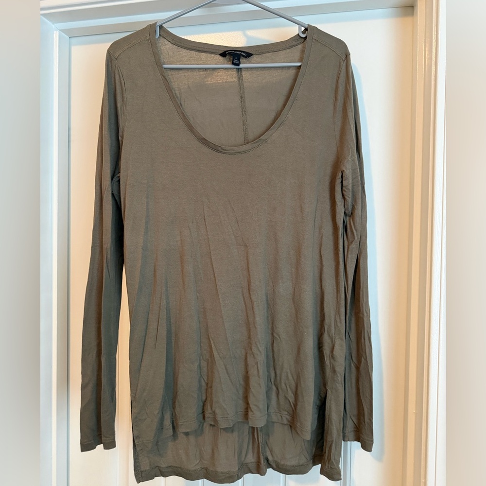 Banana Republic Long Sleeve T-Shirt